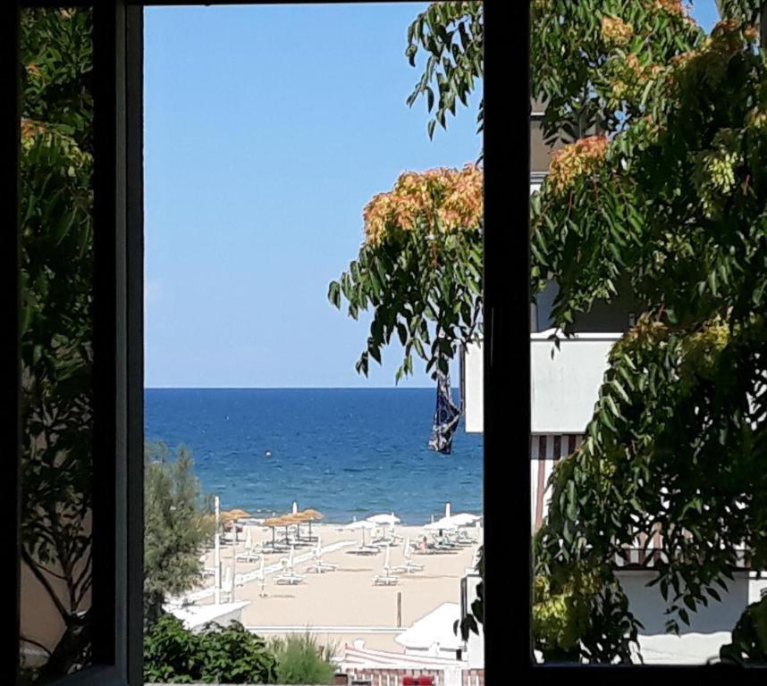 La Casa Al Mare Apartment Rimini Ngoại thất bức ảnh