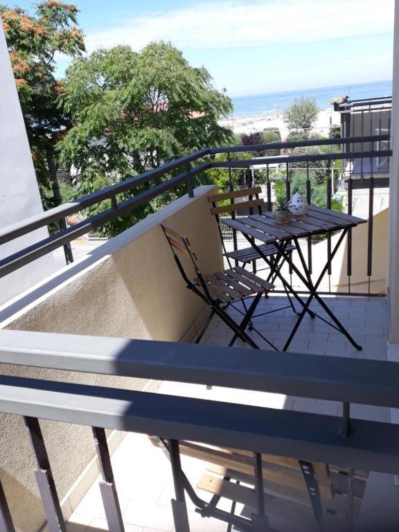 La Casa Al Mare Apartment Rimini Ngoại thất bức ảnh
