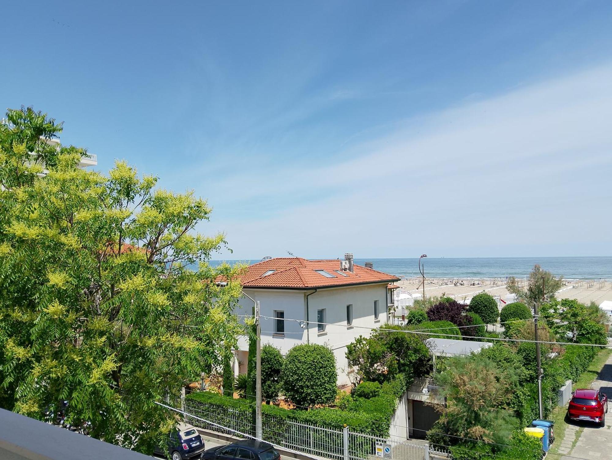La Casa Al Mare Apartment Rimini Ngoại thất bức ảnh
